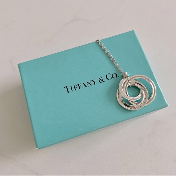 Tiffany & Co. 1837 Interlocking Circles Silver Pendant Necklace - Picture 5 of 7